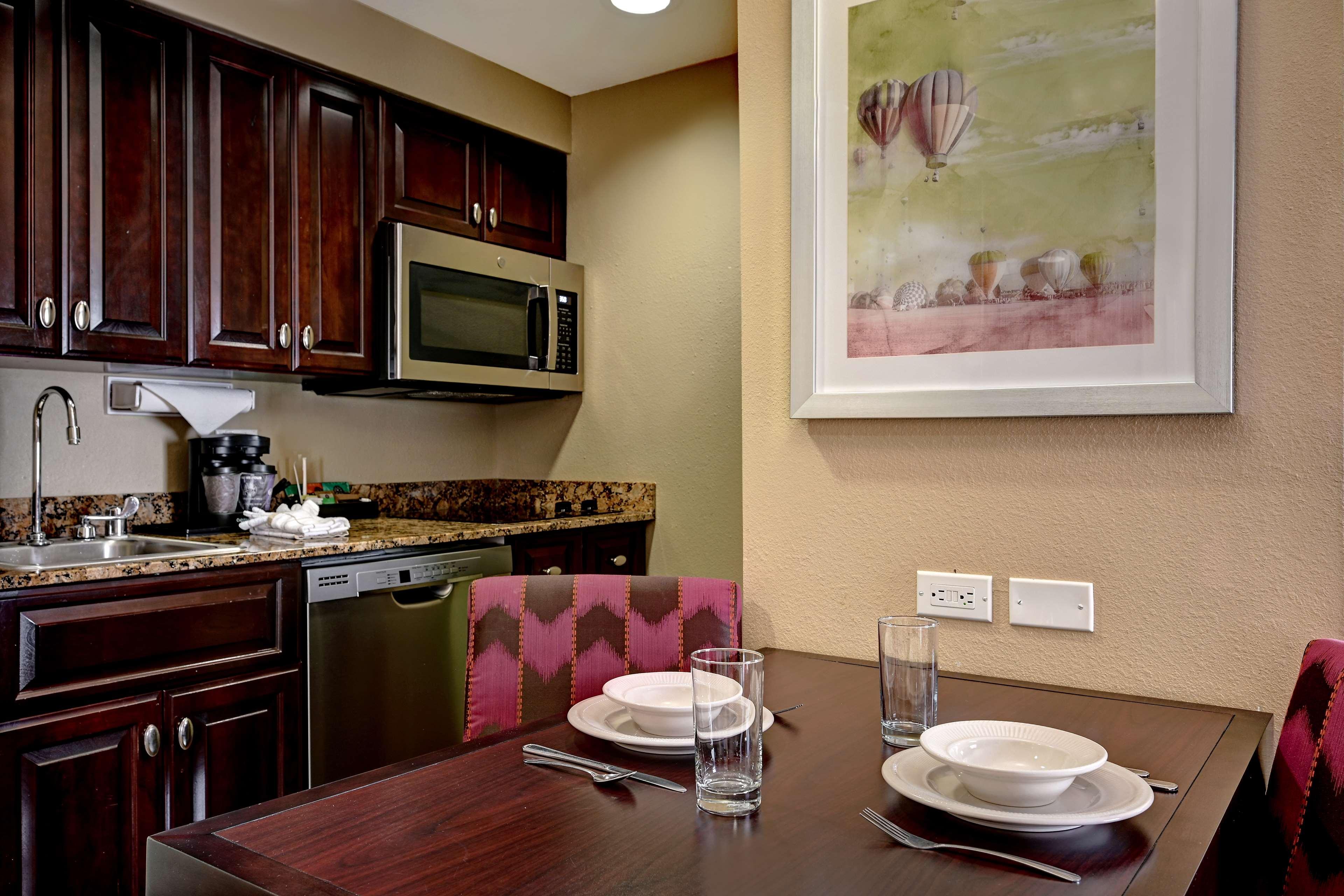Homewood Suites By Hilton Albuquerque Airport Ngoại thất bức ảnh