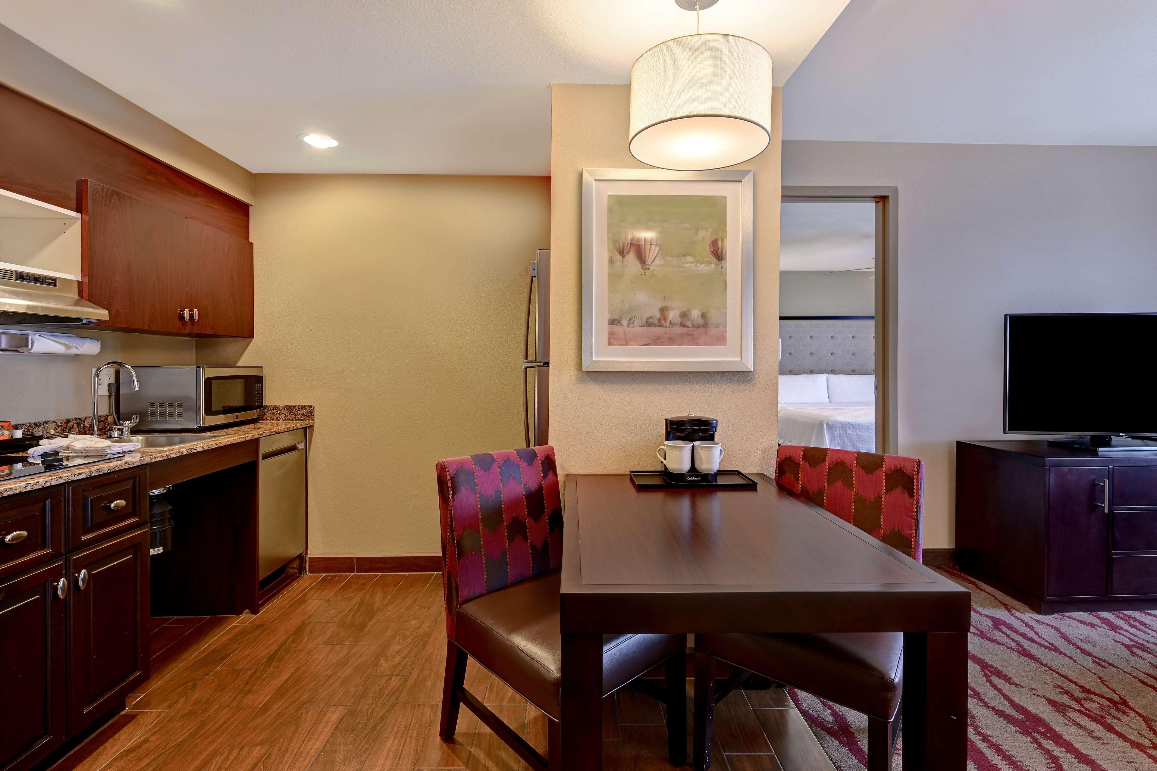 Homewood Suites By Hilton Albuquerque Airport Ngoại thất bức ảnh